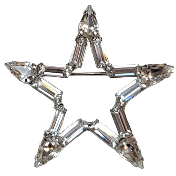 B. David Clear Prong Set Baguette Rhinestones Star Brooch Pin, Signed K988 - Picture 1 of 10